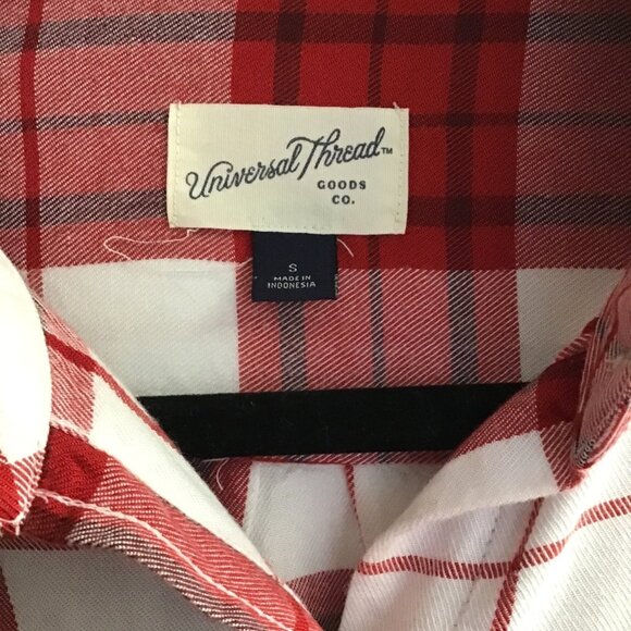 Universal Thread Womens Red & White Plaid Long Sleeve Button-Up Shirt Size S - Picture 3 of 7